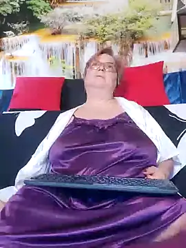 QueenPammy1: απευθείας συνομιλία ΧΧΧ