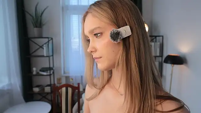 Chat +18 de SerrenaAa ao vivo