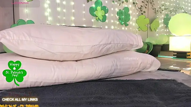 ohyesly_'s Live XXX Chat