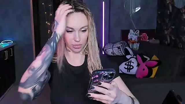 Blckmirrorr 即時 XXX 聊天