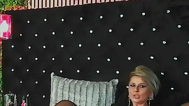 InannaStar Live XXX Chat