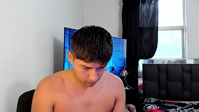 mateo-Esposito Adlı Modelin Canlı XXX Sohbeti