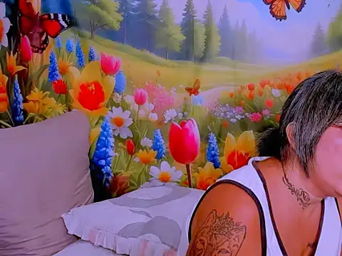 indianroxyn Live XXX chat