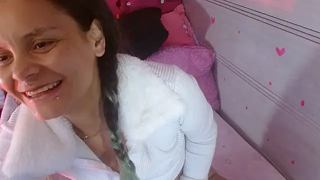 Ariasmithog élő XXX-chatje