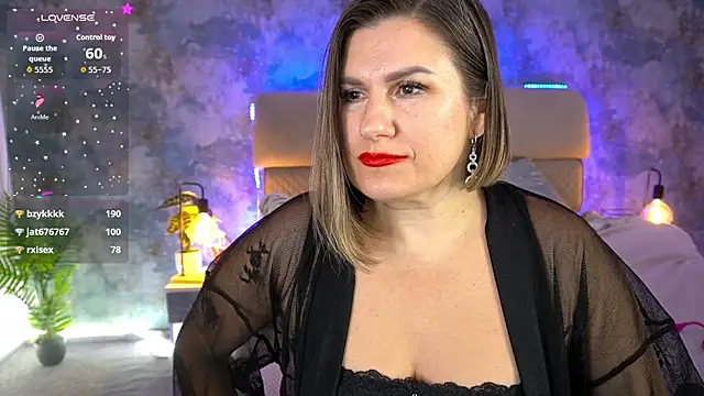 KiraRoxx – Live XXX-chat