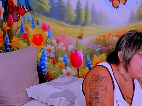 Chatroom XXX en direct de indianroxy