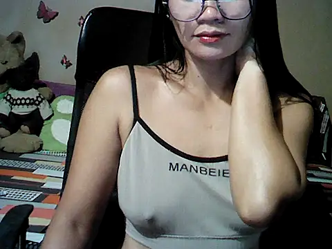 Chat +18 de Mia_Rein ao vivo