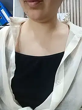 دردشة Emi_hot1 الجنسية المباشرة