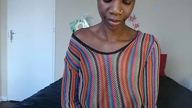 Blacktittiex02 Chat XXX in diretta