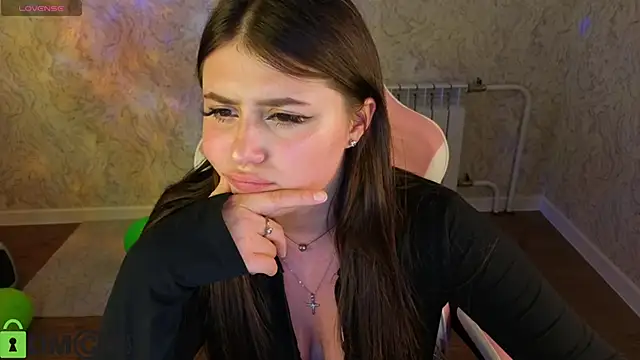 Crystal-Lace Live XXX-chat