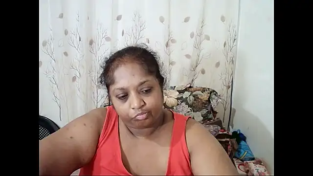 Indiantasha's Live XXX Chat