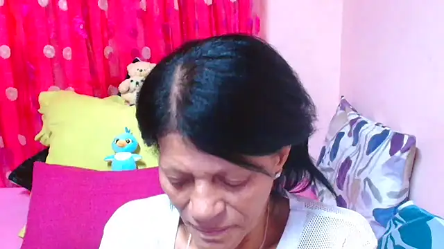 SLUTTYROXY – Naživo XXX chat