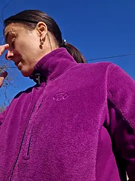 IsabelleCraftn Live XXX chat