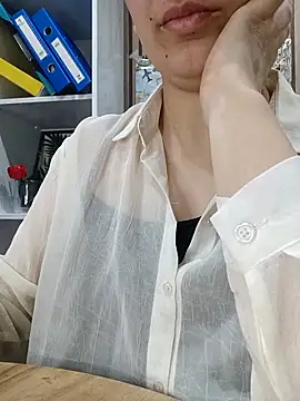 Emi_hot1's Live XXX Chat