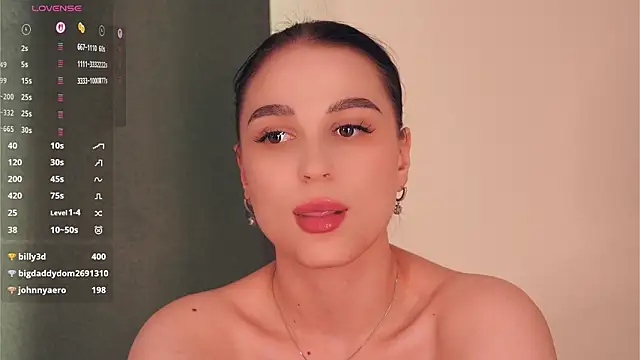 Chatroom XXX en direct de ZofiaSoshnik