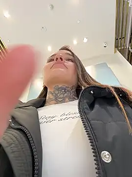 Chat XXX en directo de KishaMur