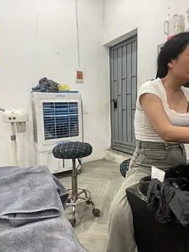 Ivy_Trix2 即時 XXX 聊天