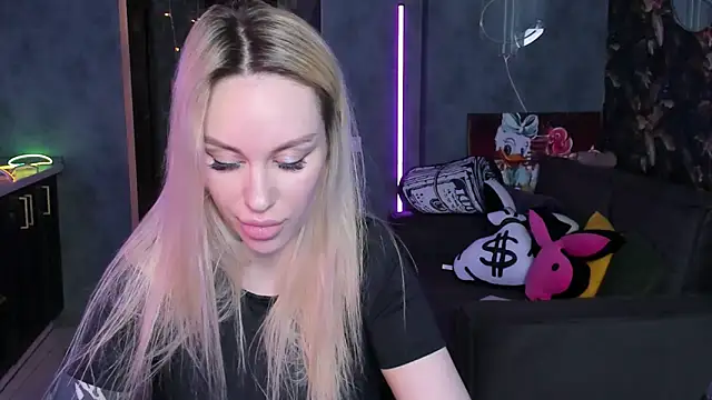 แชท XXX สดของ Blckmirrorr