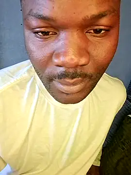 Petrossa 现场XXX聊天