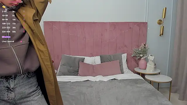 MilaVoxx Chat XXX in diretta