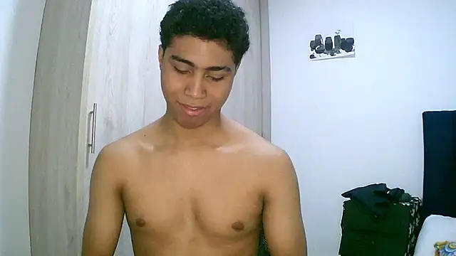 joused_dominic 即時 XXX 聊天