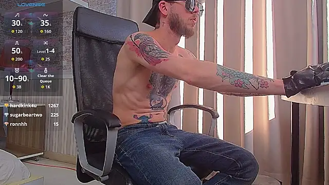 Онлайн чат XXX JonahShaw