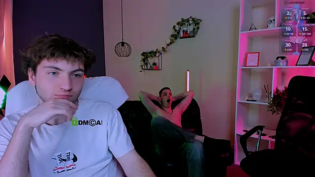 travis_wolf_: онлайн-секс-чат