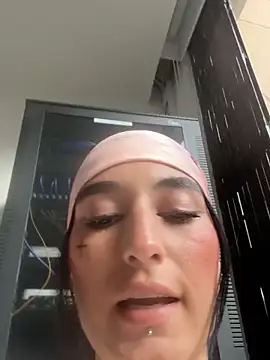 Scarlett_12: онлайн-секс-чат