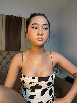 Chat +18 de Diannellove ao vivo