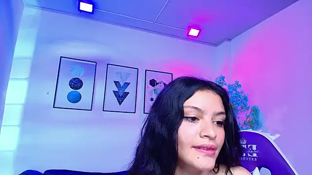 Maddie_T18 现场XXX聊天