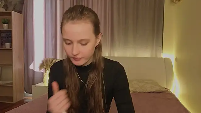 Chat +18 de RubieHeiser ao vivo