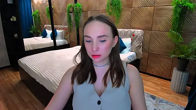 TrueReincarnation's Live XXX Chat