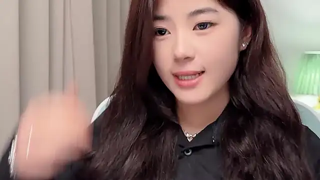 Nicole20266 在線直播表演