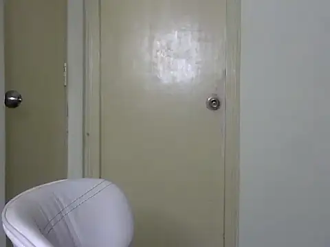 YOUR__ALLY's Live XXX Chat