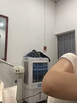 Ivy_Trix2's Live XXX Chat