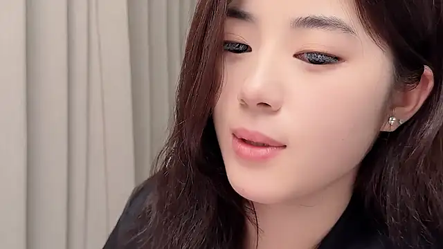 Nicole20266のウェブカメラショー