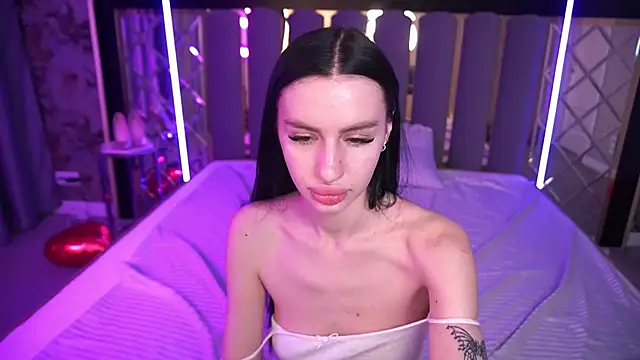 Snow_WhiteeeX élő XXX-chatje