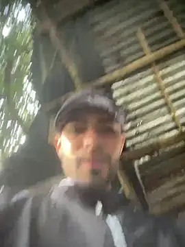 JE1999_28's Live XXX Chat