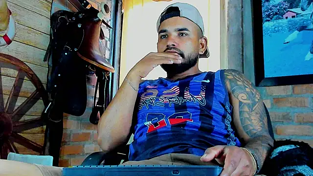 Онлайн чат XXX dominic_jonson