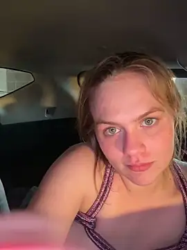 OverlookedHonesty9のライブXXXチャット