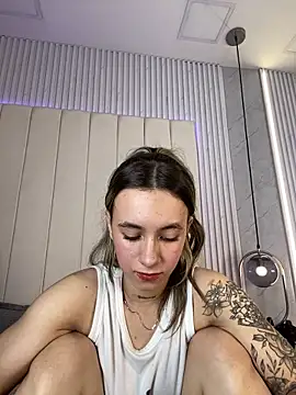 JuliaColemann: онлайн-секс-чат