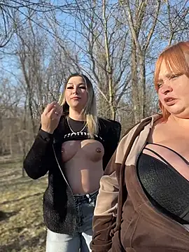 Онлайн чат XXX SweetCuteGirls1023