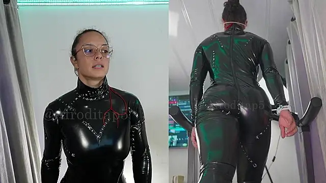 Онлайн чат XXX afroditaP_