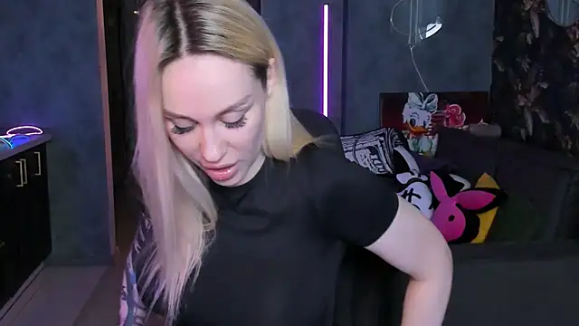 Blckmirrorr: онлайн-секс-чат