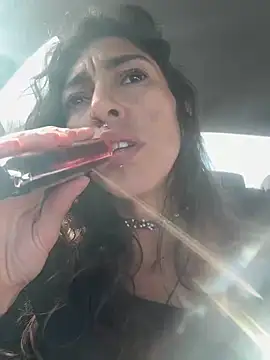 Amani_thewolf's Live XXX Chat