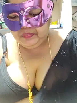 tamilthanushri Adlı Modelin Canlı XXX Sohbeti