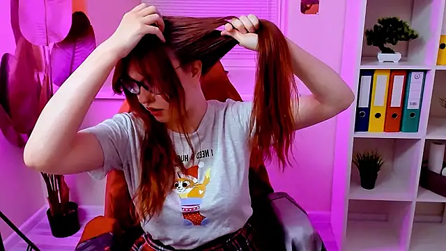 دردشة CarolGiggly الجنسية المباشرة