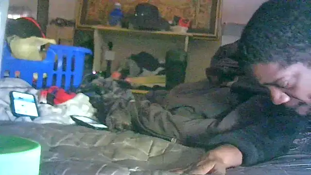 GUAPAN3S3_FIR3 Chat XXX in diretta