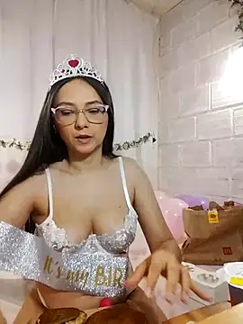 Camilatinass_ Chat XXX in diretta