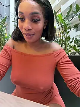 ___Nessa: онлайн-секс-чат